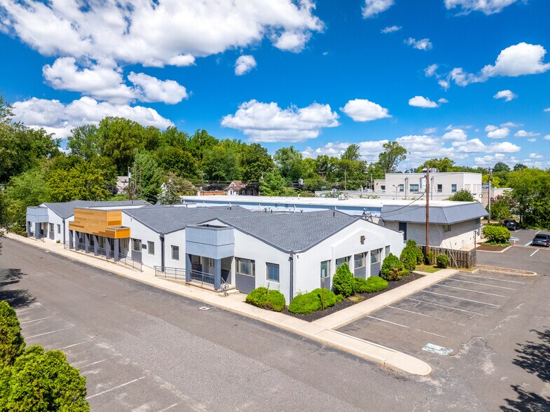 More Photos Of 303 S Kings Hwy, Cherry Hill Medical For Sale