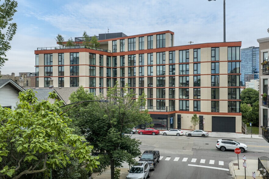 More Photos Of 1100 W Grand Ave, Chicago Apartments For Lease