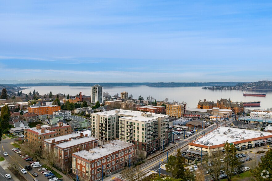 More Photos Of 102 N G St, Tacoma Apartments For Lease