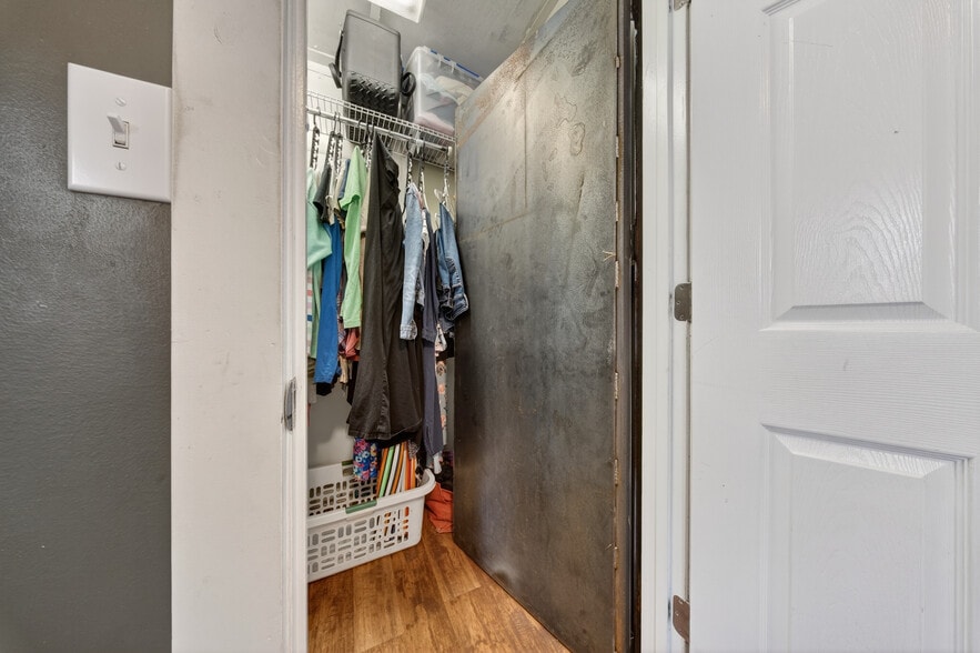 More Photos Of 615 S 2nd St, Central City Specialty For Sale