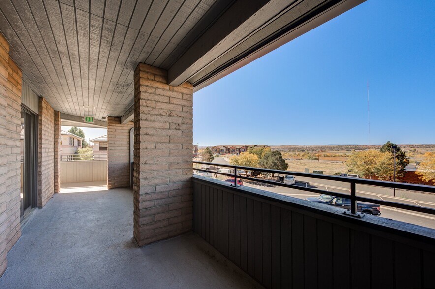 More Photos Of 19600 E Parker Square Dr, Parker Office For Lease