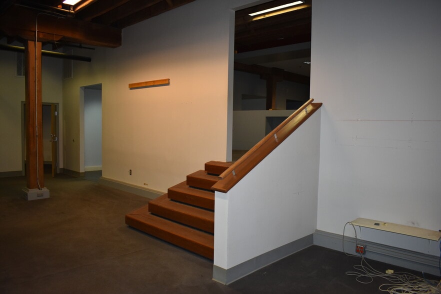 More Photos Of 260 Commerce St, Montgomery Medical For Sale