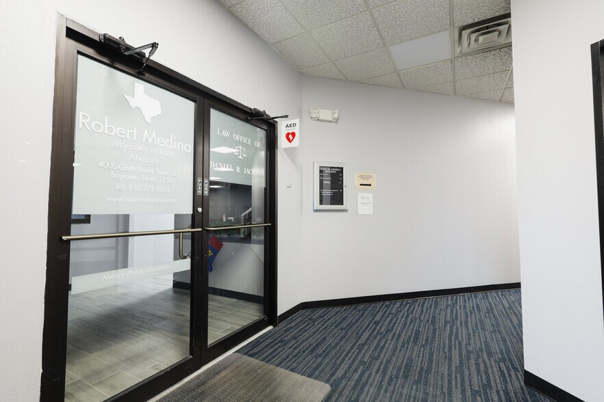 More Photos Of 4000 Garth Rd, Baytown Medical For Sale