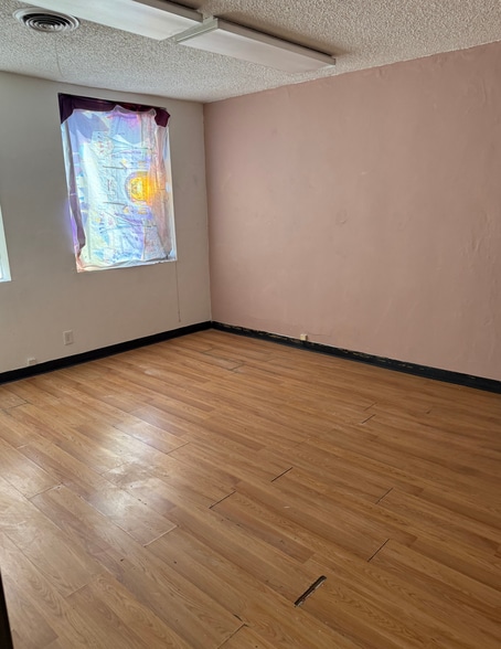 More Photos Of 1725 Beverly Blvd, Los Angeles Medical For Lease