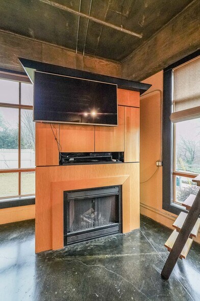 More Photos Of 319 Atlanta St, Marietta Office For Sale