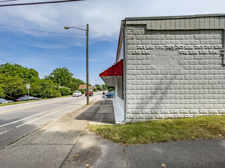 More Photos Of 306 46th Ave N, Nashville Storefront Retail Residential For Lease