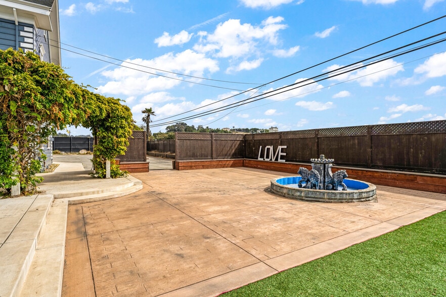 More Photos Of 1258 San Andreas Rd, La Selva Beach Hospitality For Sale