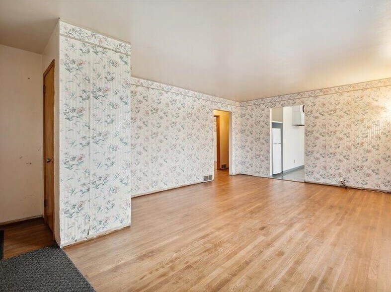 More Photos Of 4946 Page Ave, Michigan Center Medical For Sale