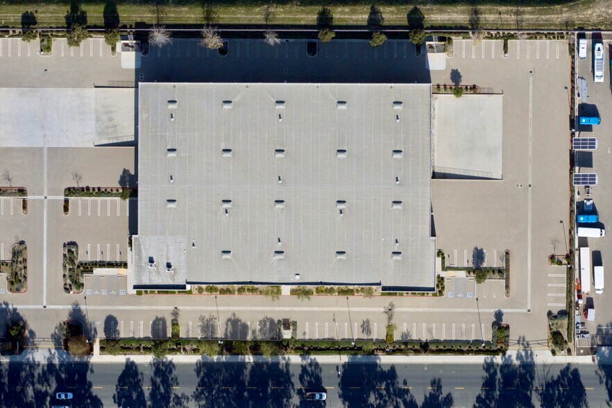 More Photos Of 1401 W Fairway Dr, Santa Maria Warehouse For Sale