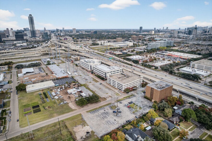 More Photos Of 5420 West Loop S, Bellaire Medical For Lease