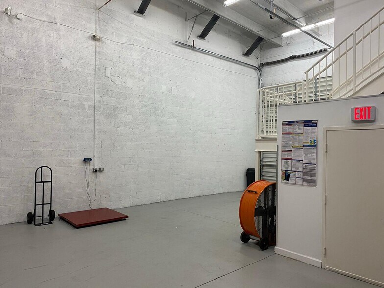 More Photos Of 5930 NW 99th Ave, Miami Light Distribution For Sale