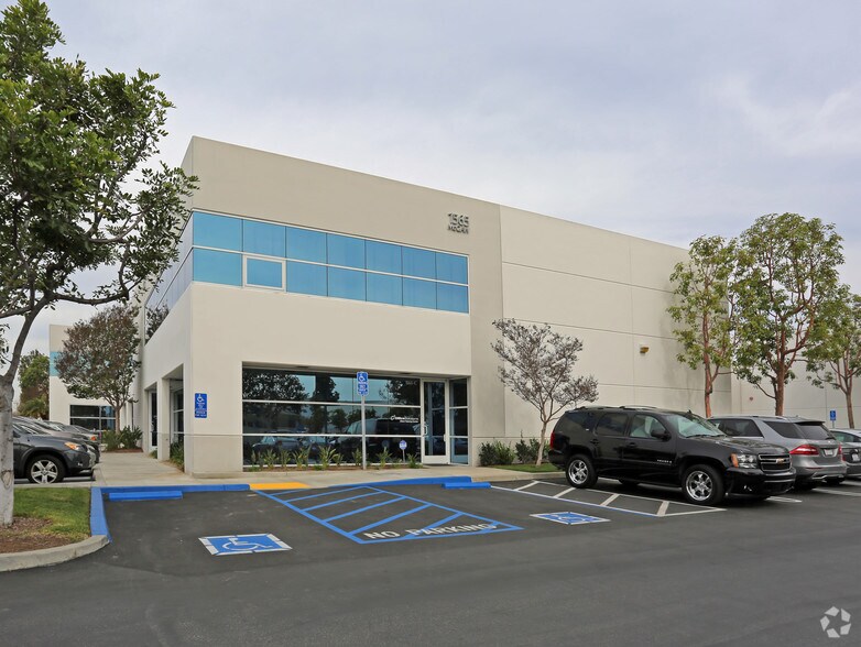 More Photos Of 1555-1565 McGaw Ave, Irvine Light Manufacturing For Lease