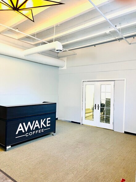 More Photos Of 348 Preston St, Spartanburg Showroom For Sale