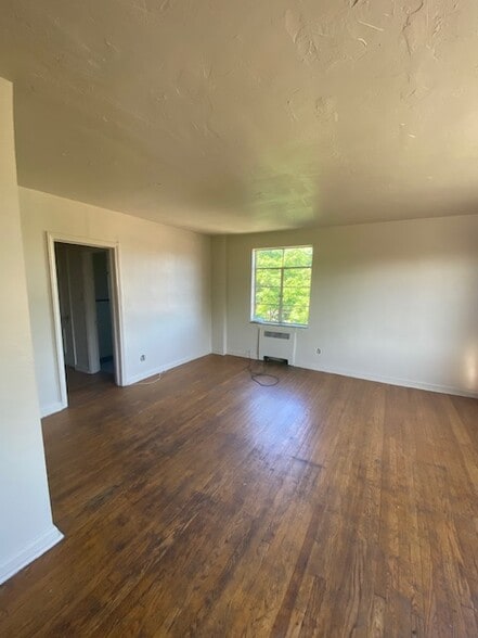 More Photos Of 2360 Noble Rd, Cleveland Heights Apartments For Sale