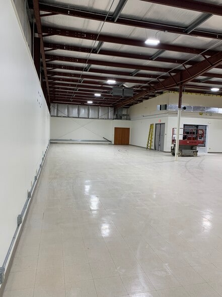 More Photos Of 3001 Ramada Way, Green Bay Warehouse For Lease