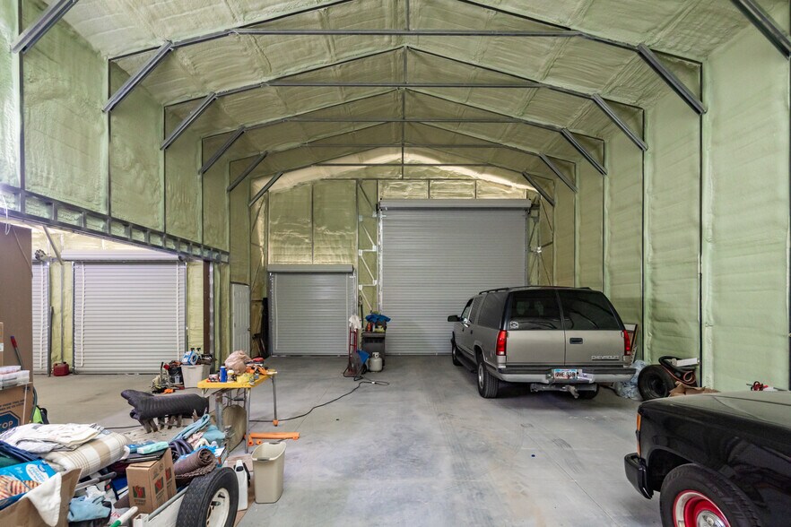 More Photos Of 8089 Wagon Wheel Dr, Lake Havasu City Warehouse For Sale