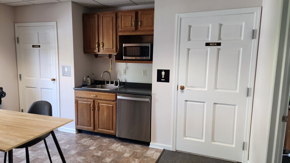 More Photos Of 18 N Village Ave, Exton Office For Sale