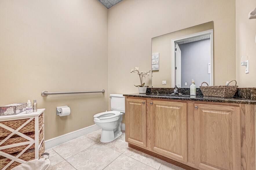 More Photos Of 7145 Turner Rd, Rockledge Office For Sale