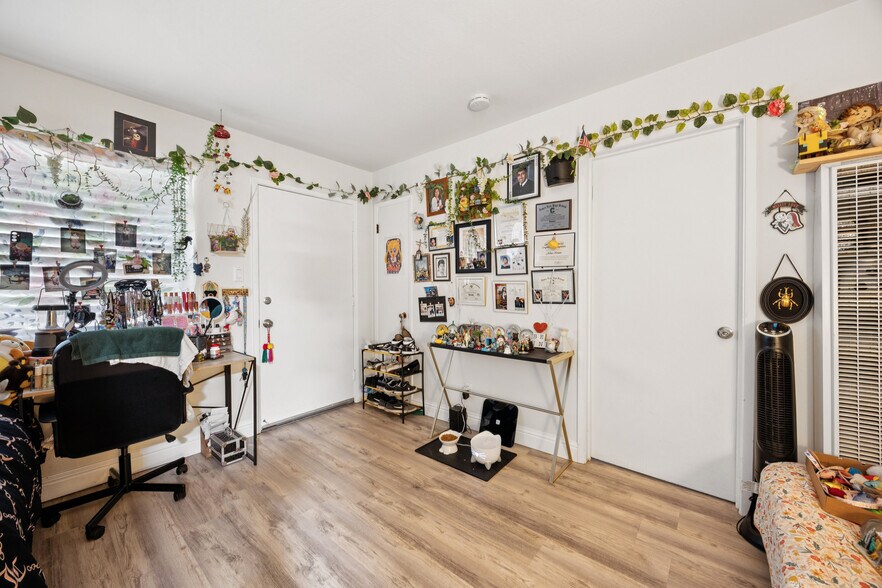 More Photos Of 263 La Pala Dr, San Jose Apartments For Sale