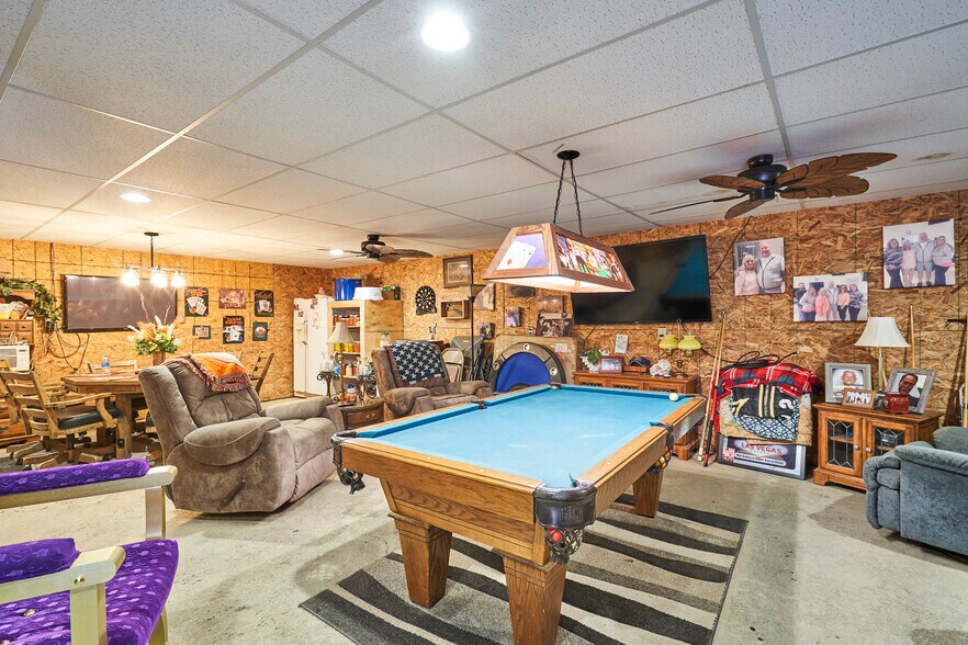 More Photos Of 295 Water St, Wadsworth Warehouse For Sale