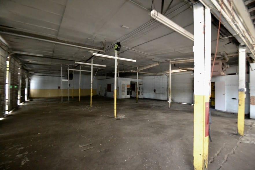 More Photos Of 4216 River Rd, Columbus Industrial For Sale