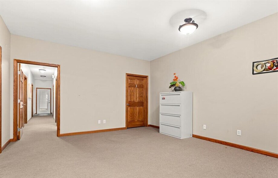 More Photos Of 614 State Route 116, Metamora Office For Lease