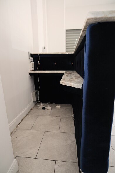 More Photos Of 1017 W Huntingdon St, Philadelphia General Retail For Sale