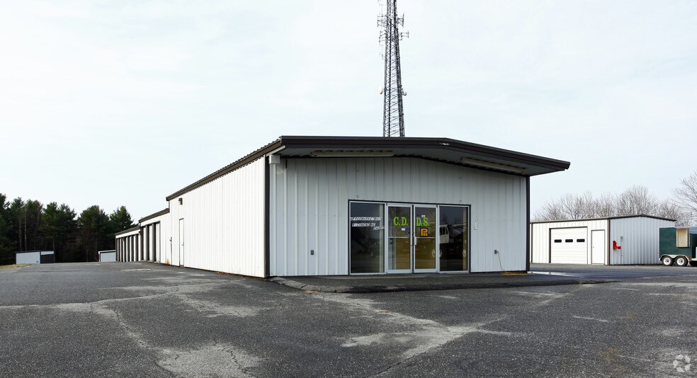 More Photos Of 728 Main St, Richmond Self Storage For Lease
