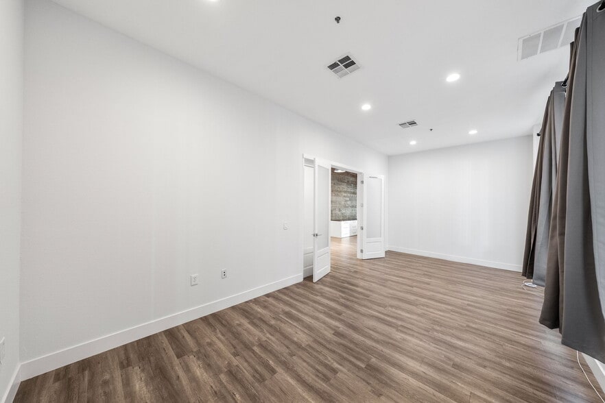 More Photos Of 9630 Research Dr, Irvine Research And Development For Sale