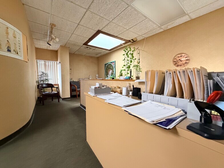 More Photos Of 2 Hillside Ave, Williston Park Medical For Lease