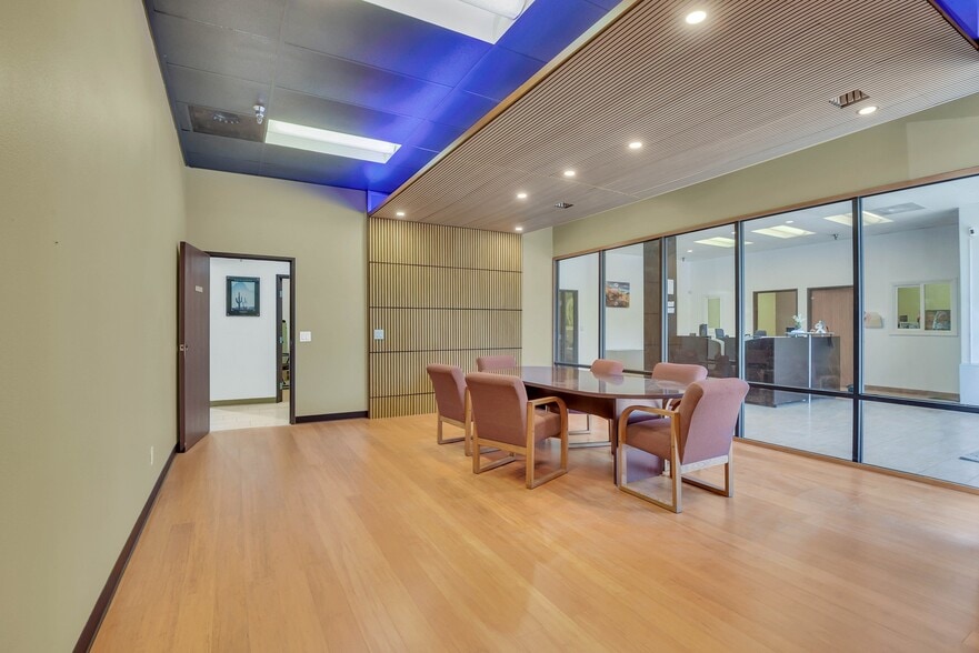 More Photos Of 2962 Seaborg Ave, Ventura Warehouse For Sale