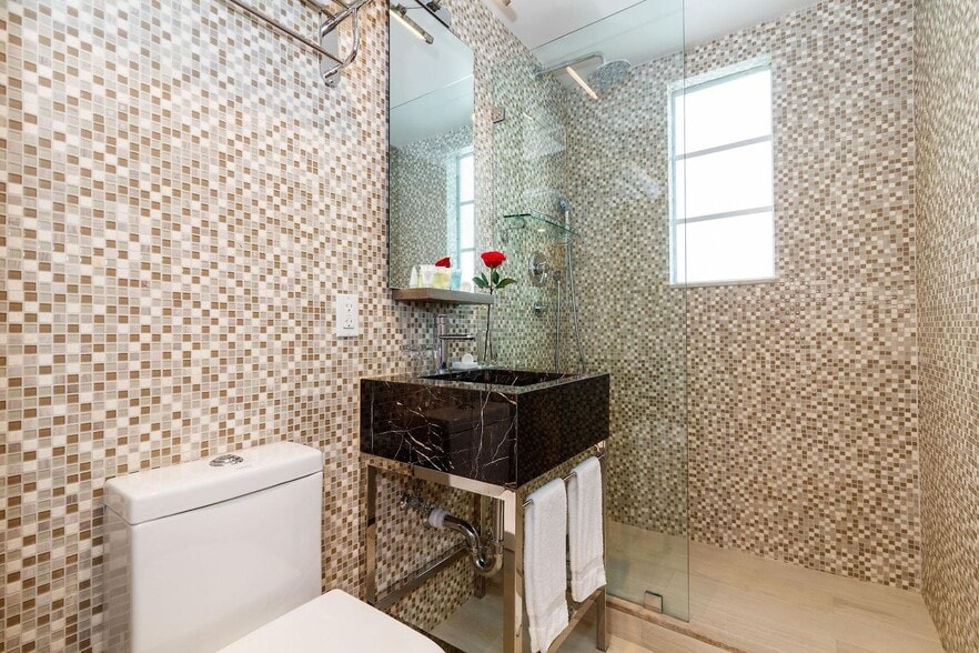 More Photos Of 4121 Indian Creek Dr, Miami Beach Hotel For Sale