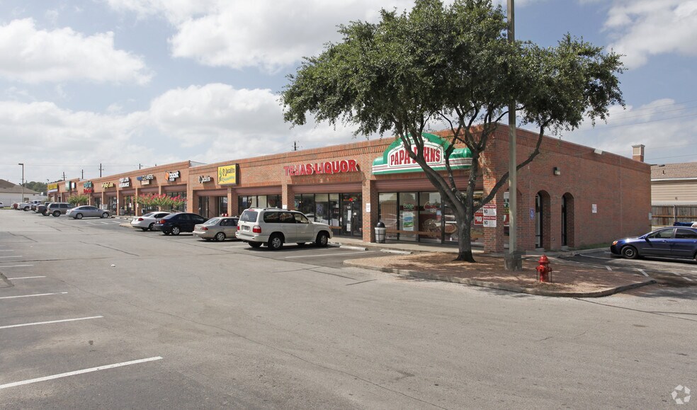 More Photos Of 2030 E Oltorf St, Austin Unknown For Lease