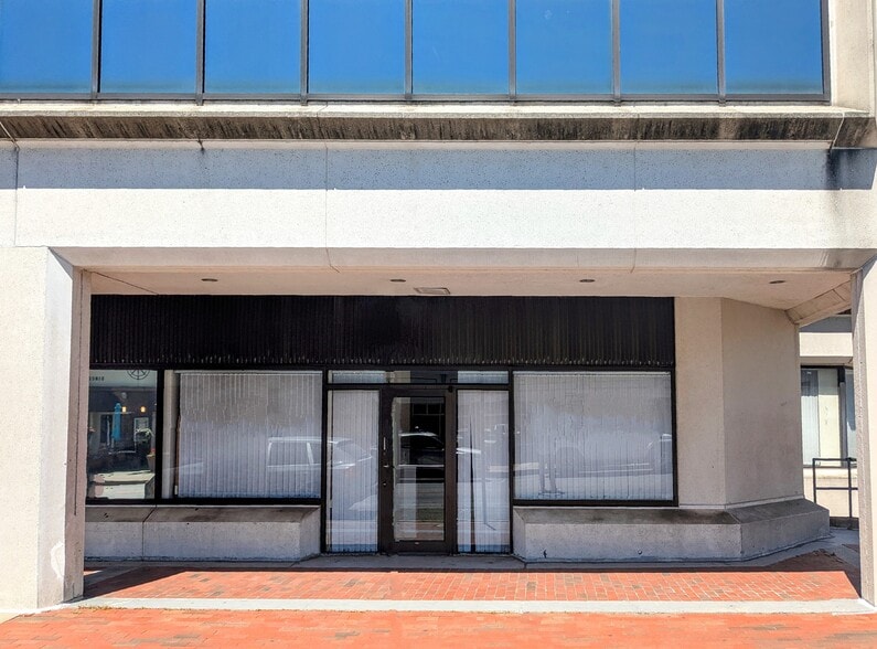 More Photos Of 3 School St, Glen Cove Medical For Sale