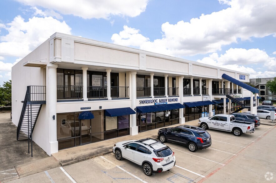 More Photos Of 8200-8204 Stonebrook Pky, Frisco Unknown For Lease