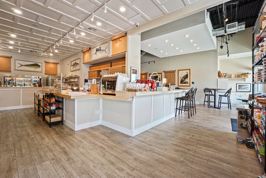 More Photos Of 10431 SE Federal Hwy, Hobe Sound Restaurant For Lease