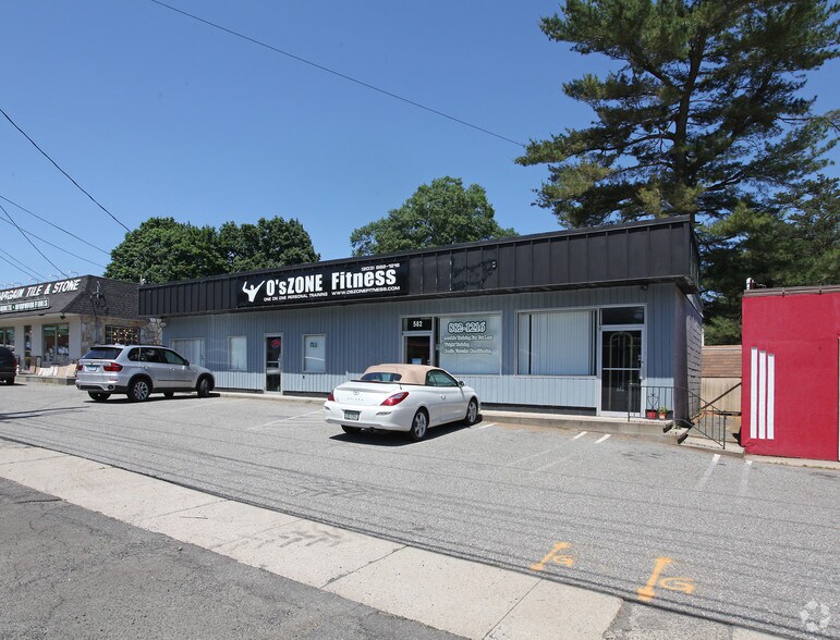 Primary Photo Of 582 Boston Post Rd, Milford Storefront Retail Office For Sale