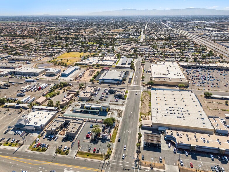 More Photos Of 203 E Cole Rd, Calexico Fast Food For Sale