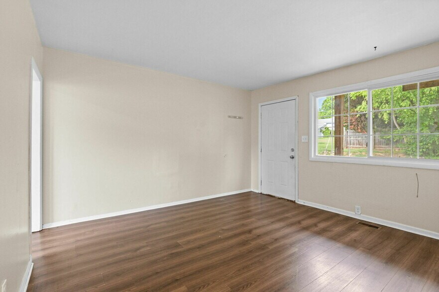 More Photos Of 707 Carter Sells Rd, Johnson City Apartments For Sale