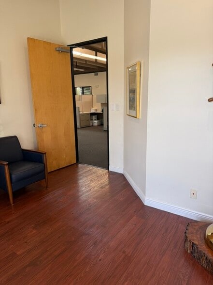 More Photos Of 321 E Hillsboro Blvd, Deerfield Beach Office For Sale