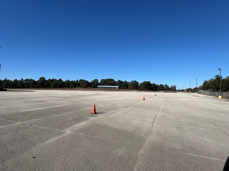 More Photos Of 10408 State Highway 64 E, Tyler Theater Concert Hall For Sale