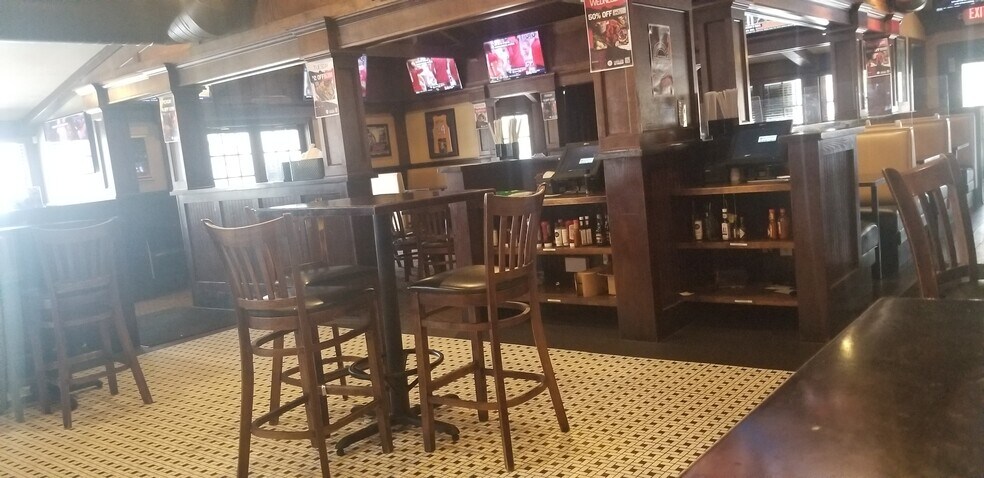 More Photos Of 2075 Northlake Pky, Tucker Restaurant For Sale