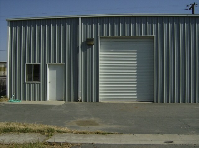 More Photos Of 1635 S O St, Tulare Warehouse For Lease