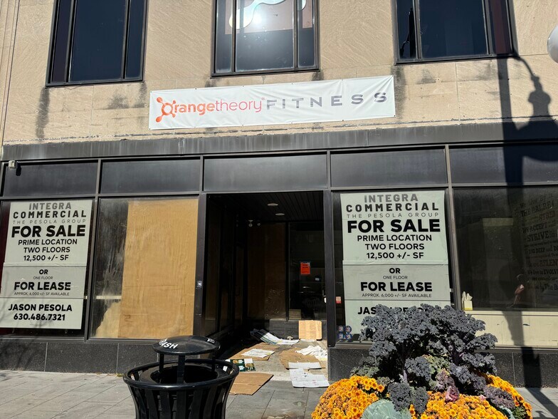 More Photos Of 1040-1044 Lake St, Oak Park Storefront Retail Office For Sale