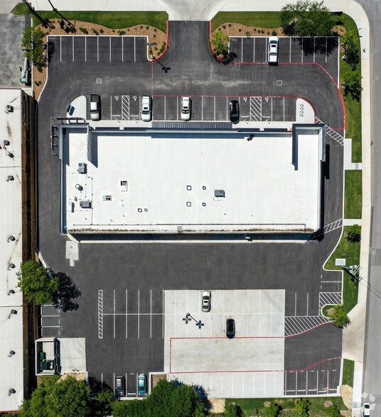 More Photos Of 9390 Huebner Rd, San Antonio General Retail For Sale