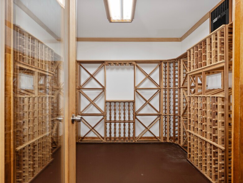 More Photos Of 22660 S Harlem Ave, Frankfort Flex For Sale