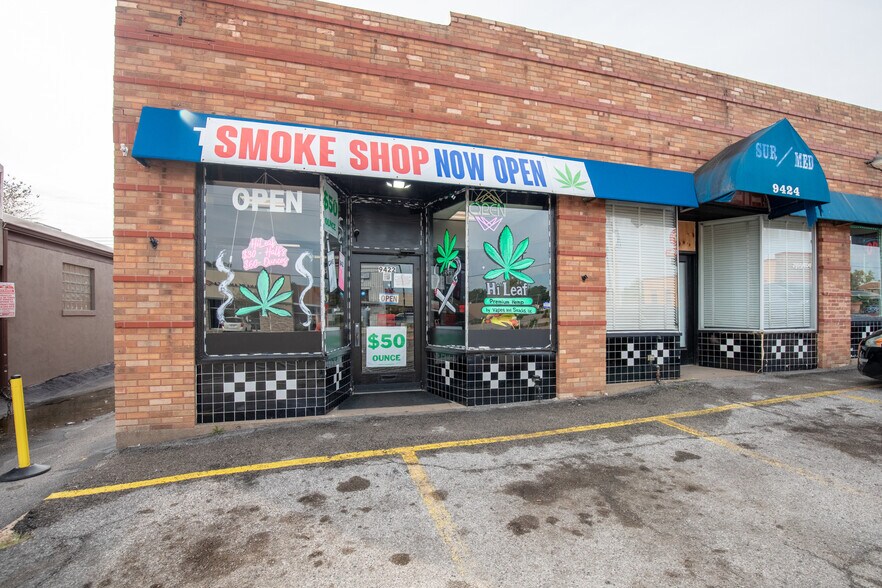 More Photos Of 9422-9428 Gravois Rd, Saint Louis Storefront For Sale