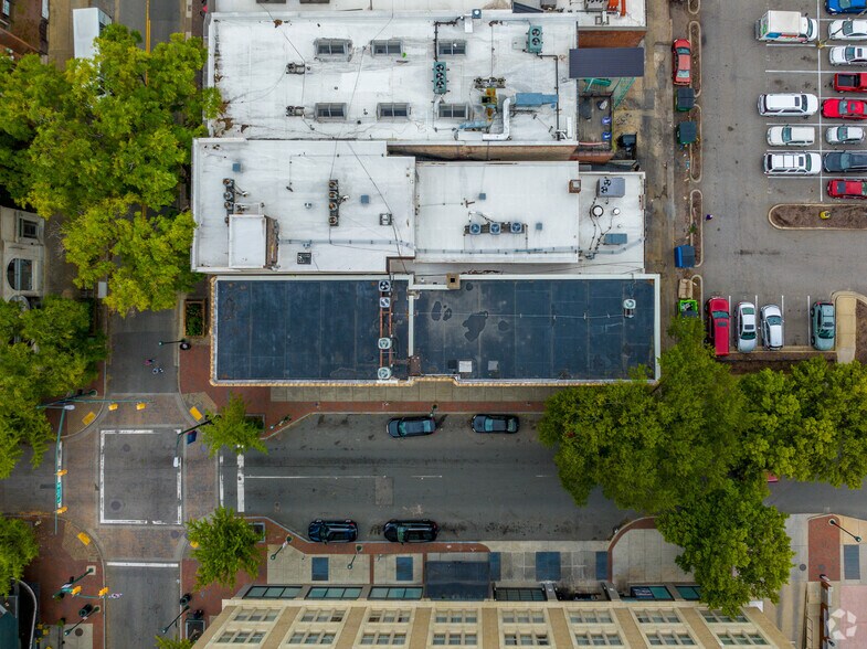 More Photos Of 424 E Grace St, Richmond Bank For Lease