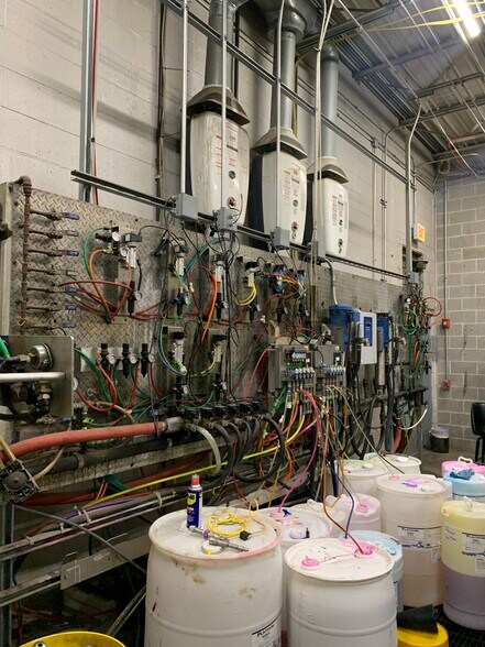More Photos Of 5600 New Wilke Rd, Rolling Meadows Carwash For Sale