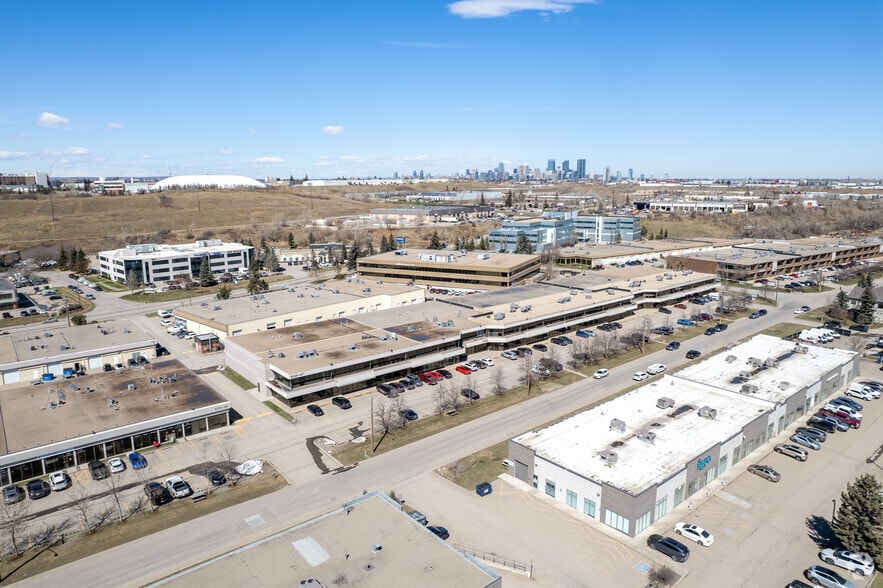 More Photos Of 6025 12th St SE, Calgary Showroom For Lease